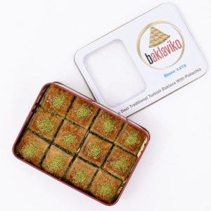 1. Sınıf Özel Kutuda Fıstıklı Kuru Baklava